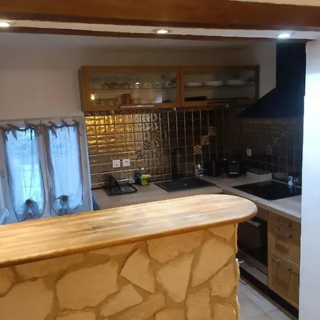 La Perle Rare Chambly, Proche Parc Astérix , Château De Chantilly * Chambly